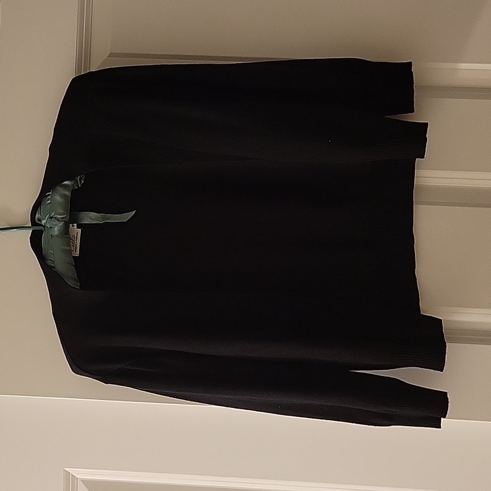 Cropped Black Cardigan